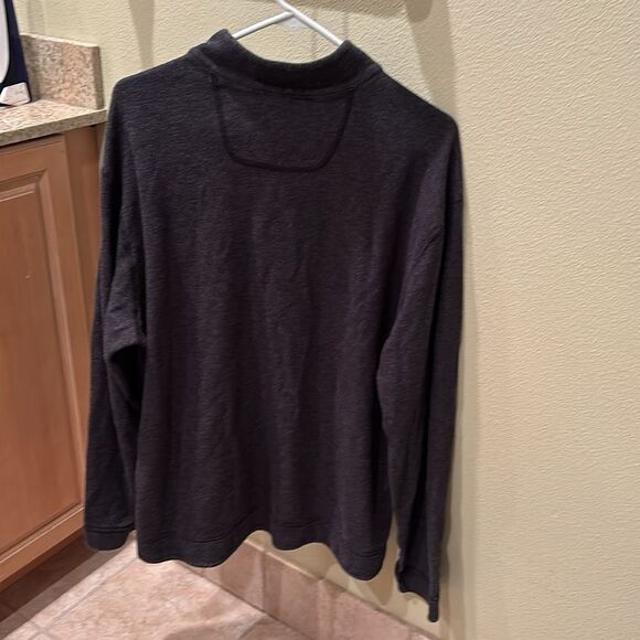 Tommy Bahamas men's grey zip pullover - Picture 6 of 6